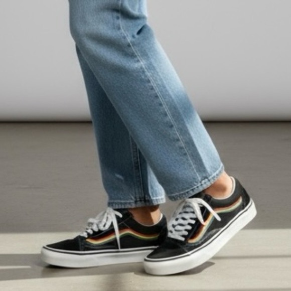 🛍️ Vans Old Skool Rainbow Pride Sneakers – Women’s 5 / Men’s 3.5 🌈🔥 - Picture 1 of 5